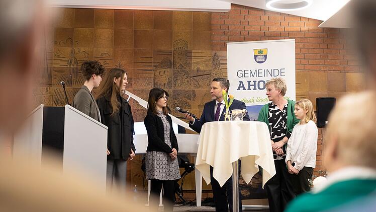 Ahorn: "Herausforderungen gemeinsam meistern" - Welche Ehrungen und Themen beim Empfang anstanden