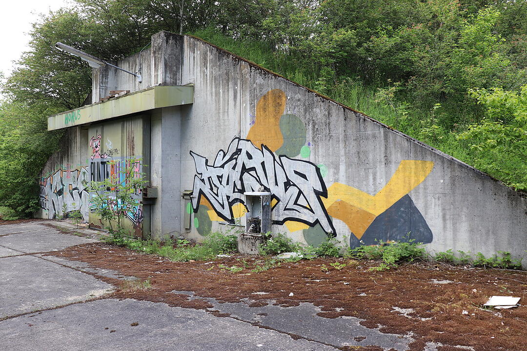 Lost Place US-Waffenbunker im Wald