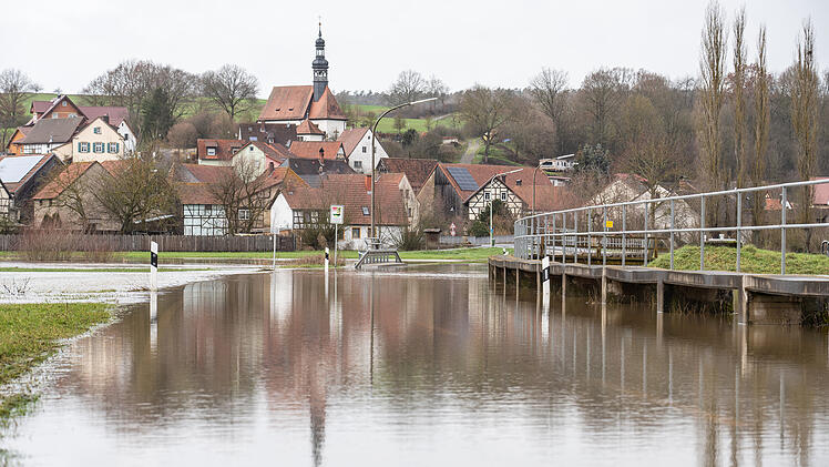 Dauerregen führt zu Hochwasser im Norden Bayerns