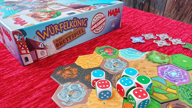 Spiele-Test Würfelkönig - das Brettspiel: Familienspiel für Zocker und Strategen - so spielt sich der große Bruder des Würfelkönigs