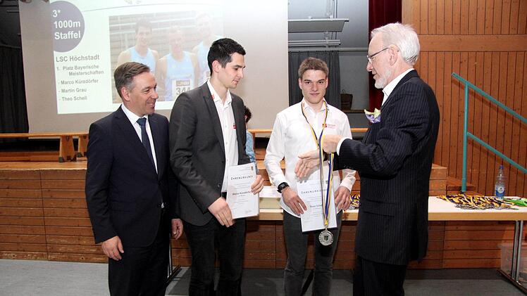 6er Einrad Schülerinnen Soli Herzogenaurach - 3. Platz Bundespokal   Foto: Richard Sänger