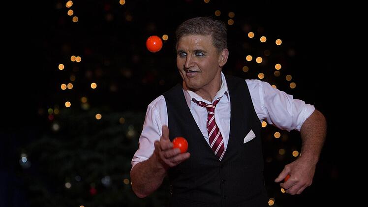 Wird ab kommenden Donnerstag seine Kunststücke vorführen: Edi Laforte. Foto: Circus Carelli