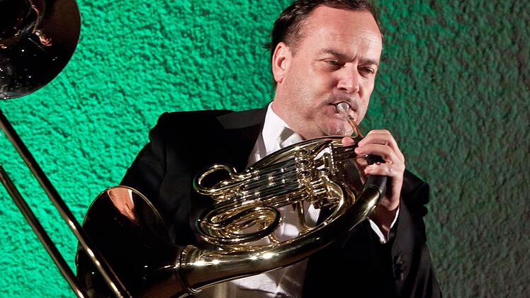Hornist und Moderator: Andreas Binder