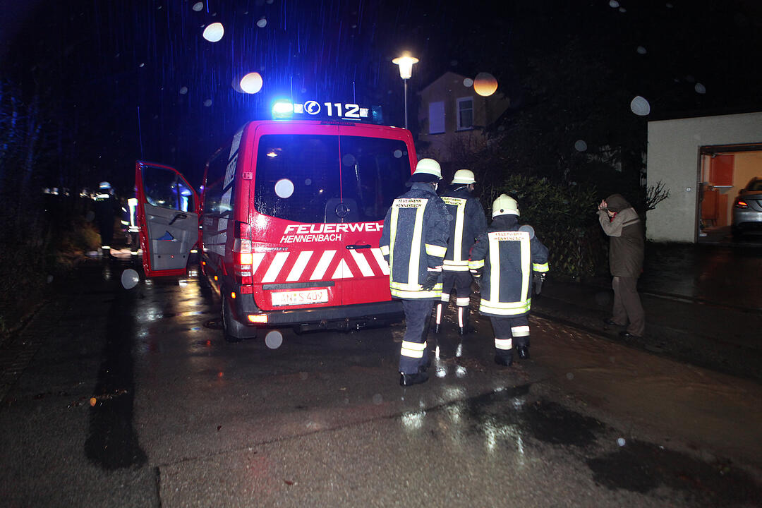 Hochwasser in Franken: In der Nacht zum Freitag kam es in Ansbach zu teils schweren Überschwemmungen