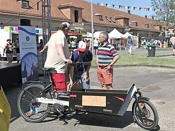 Das Lastenfahrrad "Lore" k&ouml;nnen Gewerbetreibende kostenlos als Transportmittel leihen (Foto vom kontakt-Kulturfestival im vergangenen Sommer). Foto: Stadt Bamberg