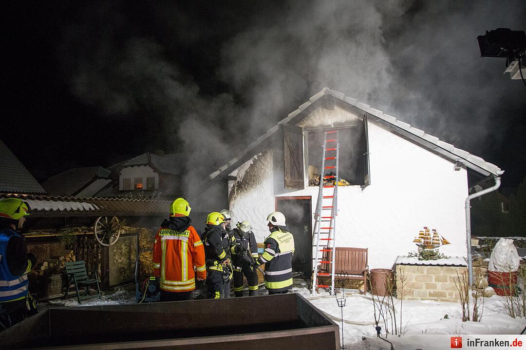 Werkstatt stand in Unterlauter in Flammen