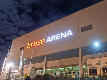Der stürmische Erfolg der Brose Baskets in der Euroleague lässt die Hallenfrage wieder aufleben.  Foto: Ronald Rinklef