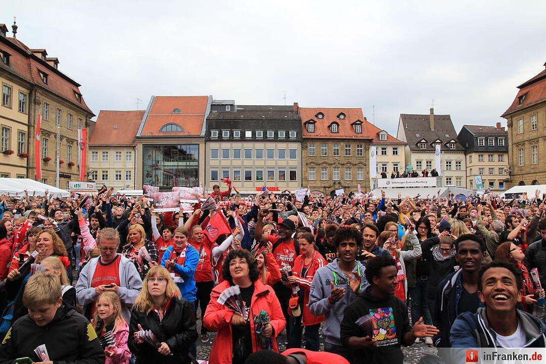 Bilder vom Public Viewing am Bamberger Maxplatz Teil 2