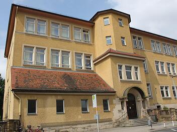An nahezu allen Bamberger Volksschulen wurde oder wird derzeit erneuert. Die Rupprechtschule bekommt im kommenden Jahr eine digitale Schließanlage. Foto: Stefan Fößel