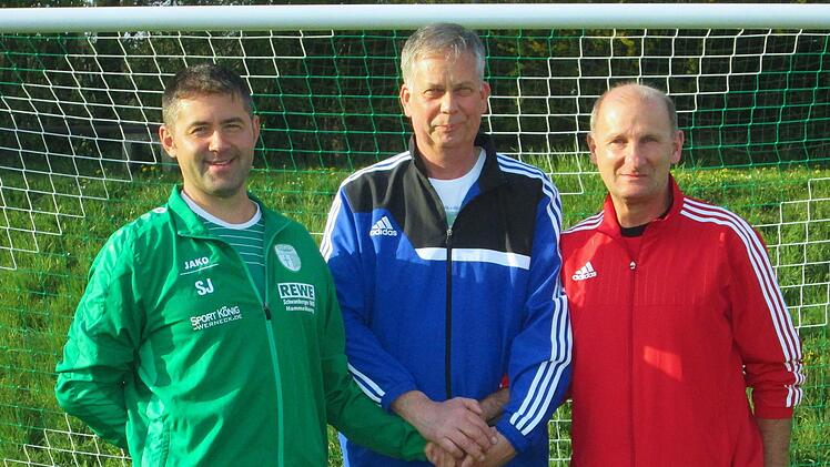 Die Trainer der künftigen Spielgemeinschaften des FC Hammelburg und FC Fuchsstadt sind (von links) Stas Jampolski, Robert Günther und Fuchsstadts Cheftrainer Martin Halbig.       Winfried Ehling