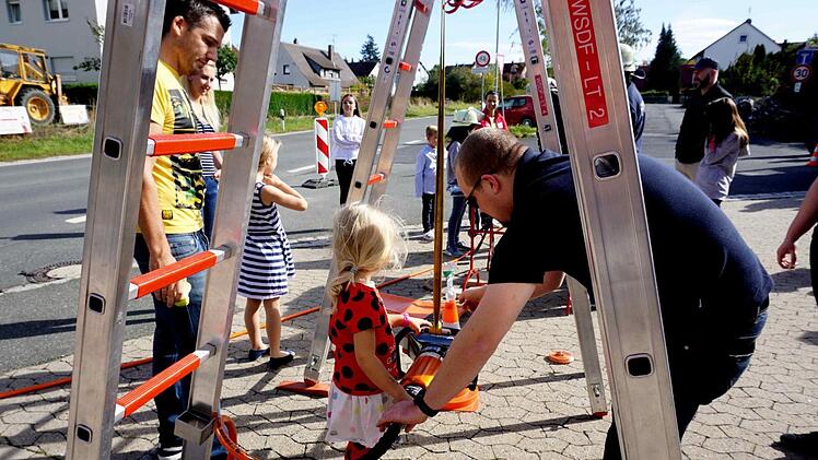 Die Weisendorfer Feuerwehr hatte ihre Türen geöffnet.    Foto: Richard Sänger