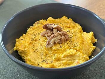 Cremiger Kürbis-Feta-Dip