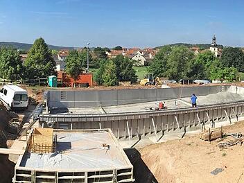 Das Aschbacher Freibad nimmt langsam Form an. Foto: pr