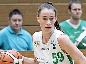 Julia F&ouml;rner trifft in der Partie gegen N&ouml;rdlingen auf Luisa Geisels&ouml;der, mit der sie im Sommer bei der U16-EM auf Platz 2 landete. Foto: sportpress
