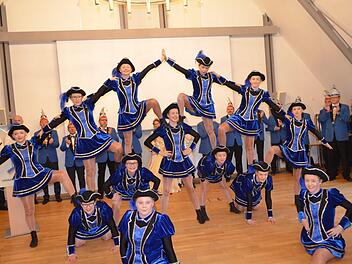 F&uuml;r die Showeinlagen &uuml;ben die Kinder und Jugendlichen nicht nur in der Faschingszeit, sondern das ganze Jahr &uuml;ber. Fotos: Sonja Hoffmann