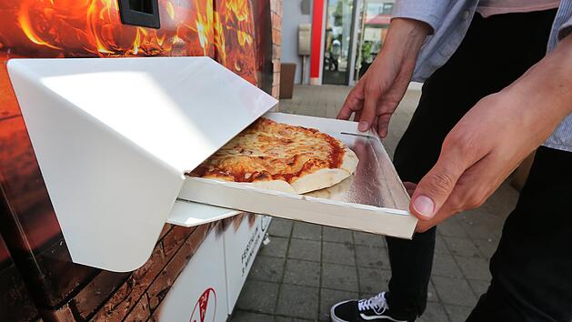 KINA - Heiße Pizza auf Knopfdruck