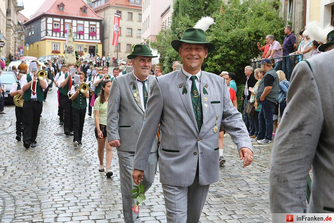 Kronacher Freischießen: Schützenauszug