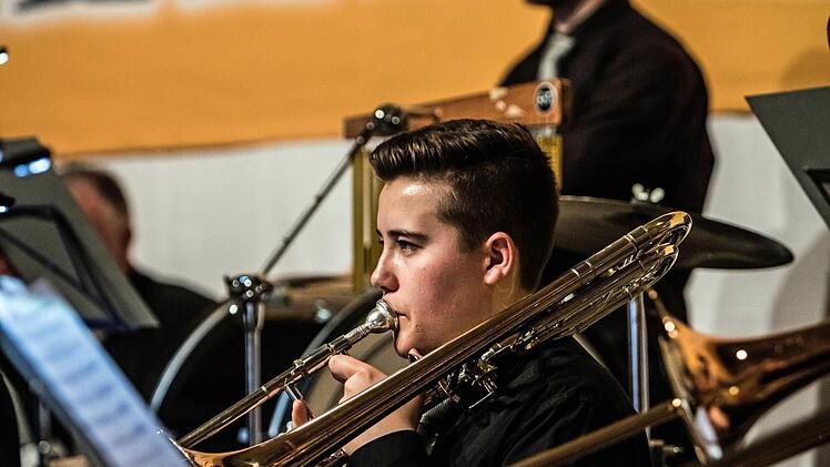 Im zweiten Teil musizierte die Blaskapelle Meeder.Foto: Jochen Berger