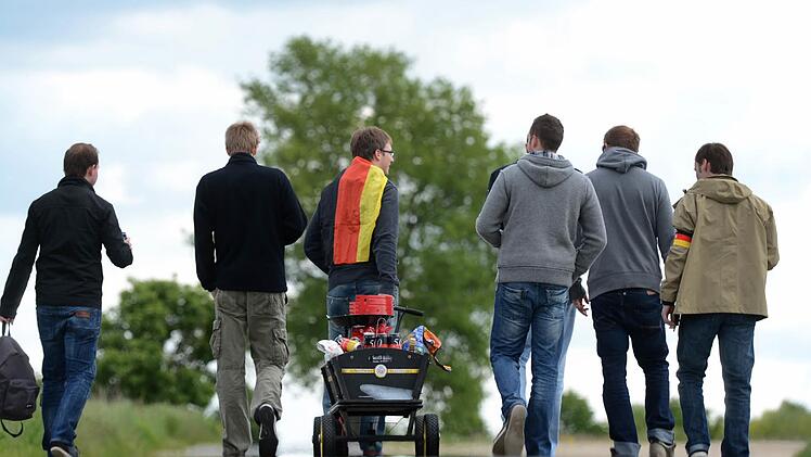 Symbolfoto: Archiv/Julian Stratenschulte, dpa