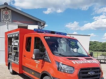 Das neue Tragkraftspritzenfahrzeug (TSF) der Feuerwehr Heuchelheim  Foto: p