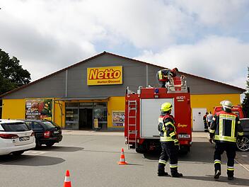 Puschendorf: Unbekannte brechen &uuml;ber Dach in Netto-Filiale ein - und schwei&szlig;en Tresor auf