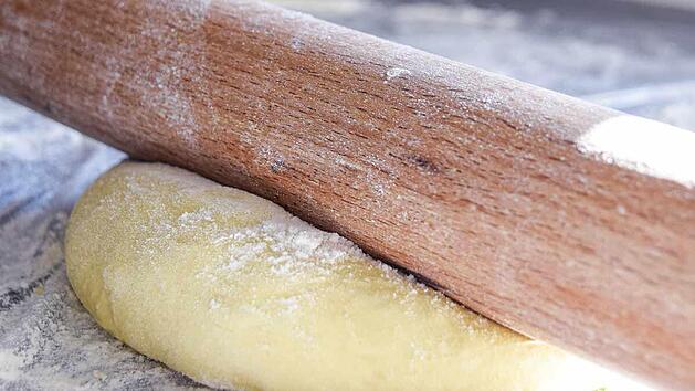 Flammkuchenteig-ohne-Hefe.jpg