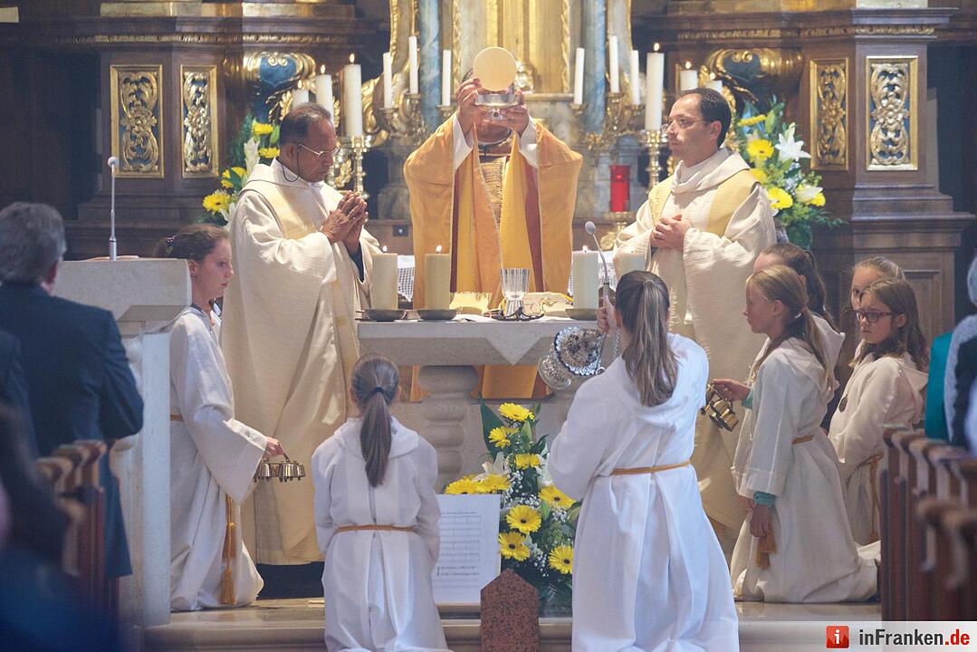 Nach einjähriger Kirchensanierung: Hannberg feiert die Wiedereröffnung der Wehrkirche der Pfarrei Geburt Mariens Hannberg