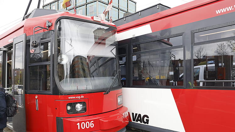 Straßenbahn-Unfall in Nürnberg: Nach "Auffahrunfall" - Tram springt aus Gleis gesprungen