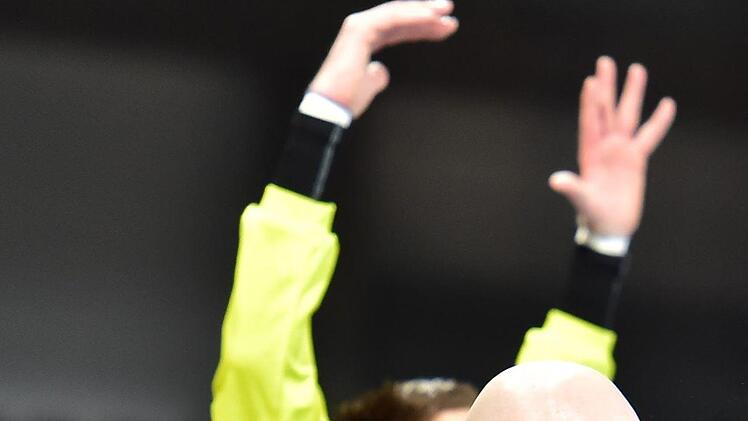Stimmung nicht ganz oben, sondern im Keller:  Adalsteinn Eyjolfsson wurde vom Handball-Bundesligisten HC Erlangen beurlaubt. Sportfoto Zink
