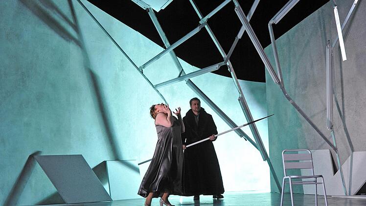 Richard Wagners "Parsifal" feierte Premiere am Landestheater Coburg. Szene aus der Neuinszenierung von Jakob Peters-MesserFoto: Andrea Kremper