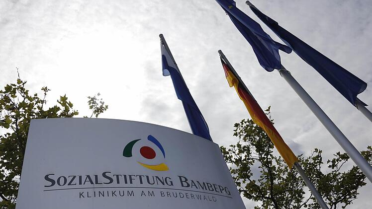 Der Stiftungsrat der Sozialstiftung Bamberg hat am Freitag der außerordentlichen Kündigung des beschuldigten Arztes zugestimmt.  Foto: Matthias Hoch