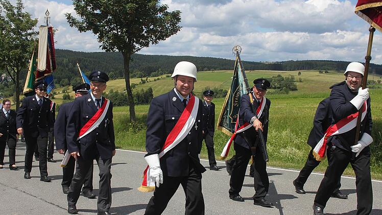 Die Feuerwehren durften nicht fehlen. Foto: Veronika Schadeck