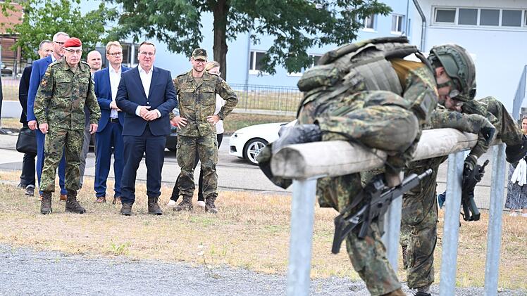 Pistorius und Breuer besuchen Luftwaffe