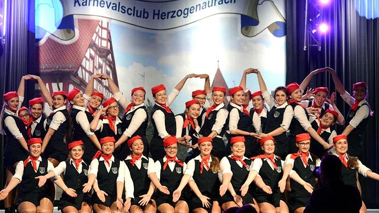 Die erste Prunksitzung des KCH bot für jeden Geschmack etwas.   Foto: Richard Sänger