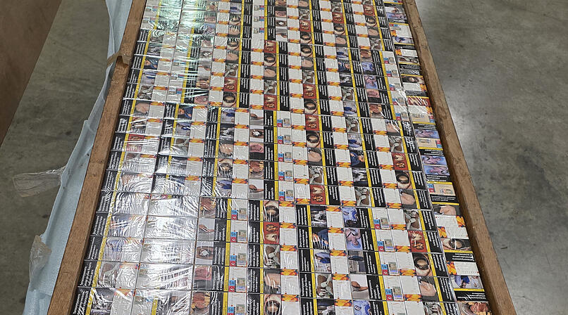 Zoll entdeckt 15.000 unversteuerte Zigaretten auf A3 bei Schweinfurt