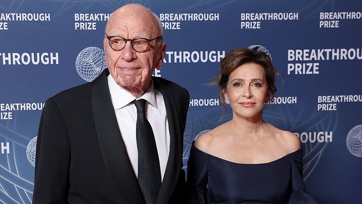 Seit 2024 ist Rupert Murdoch mit seiner f&uuml;nften Ehefrau Elena Zhukova verheiratet.