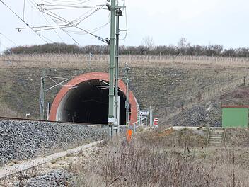 Der Eingang des Eierbergtunnels nahe Wiesen (Stadt Bad Staffelstein/Landkreis Lichtenfels) Foto: Ramona Popp