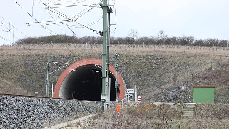 Der Eingang des Eierbergtunnels nahe Wiesen (Stadt Bad Staffelstein/Landkreis Lichtenfels) Foto: Ramona Popp