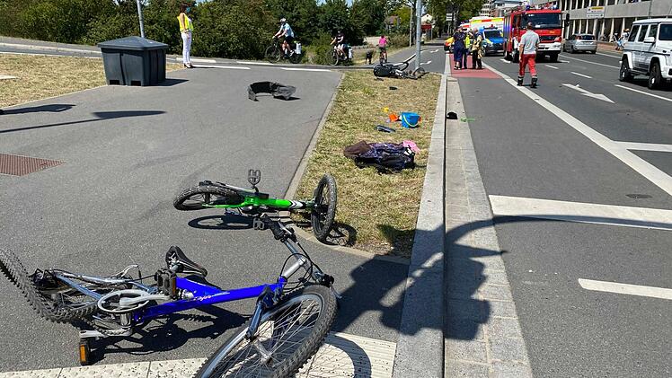 Nach einem schweren Unfall Anfang Juni, bei dem ein Abbieger eine Mutter und ihre drei Kinder erfasste und teils schwer verletzte, gründete sich die Anwohner-Initiative.  Foto: News5/Archiv