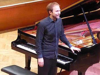 Nach 33 Veränderungen in einer Stunde: Herbert Schuch spielte Ludwig van Beethovens berühmte Diabelli-Variationen op. 120. Foto: Gerhild Ahnert