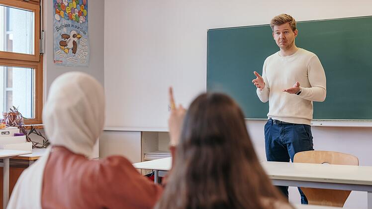 Linnar geht ehrenamtlich an Schulen und lehrt &uuml;ber Finanzthemen und die Gr&uuml;ndung eines Start-ups.