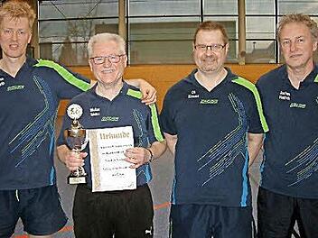 Das erfolgreiche Forchheimer Seniorenteam mit (v. li.) Helmut Barth, Walter Weiss, Oliver Krause und Jochen Radeck  Foto: Hans Franz