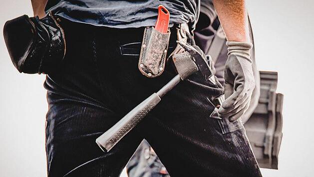 F&uuml;r Dachdecker gibt es eine h&ouml;here tarifliche Lohnuntergrenze.