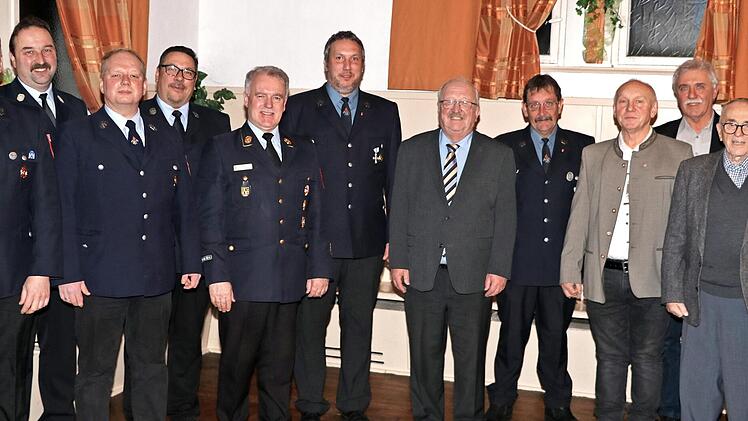 Die Feuerwehr Gehülz hat langjährige Mitglieder und Aktive geehrt.