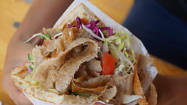 Berliner D&ouml;ner Kebap/Berlin Doener Kebab original street food