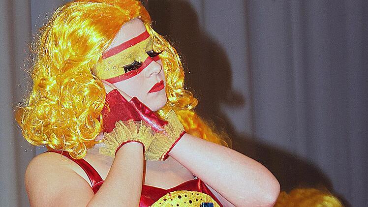 Gefühlschaos in der Pubertät stellte die Strahlunger Garde tänzerisch dar. Foto: Dieter Britz