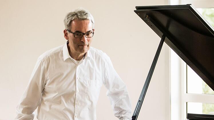 Reichlich Beifall gab es für den Klavierabend mit Markus Becker im Kunstverein Coburg.Foto: Jochen Berger