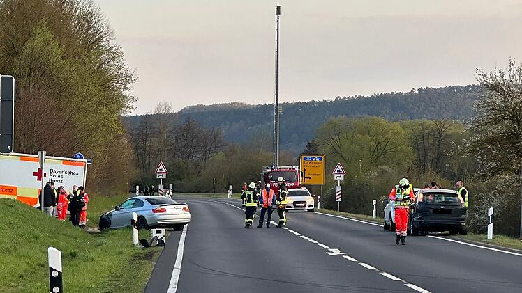 Vekehrsunfall auf St 2445 bei Burglauer: Eine 29-Jährige wurde verletzt