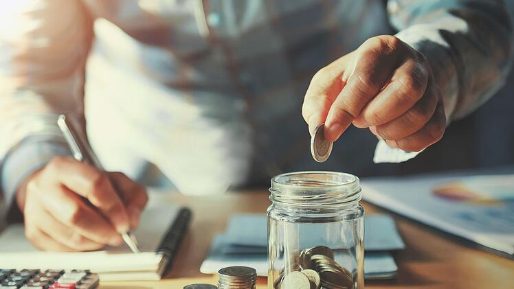 Wie viel Geld haben die Deutschen in der Lohntüte?