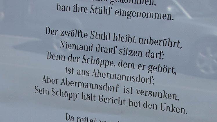 Eine seiner Gedichte, die in der Kapellenstraße zu lesen sind.